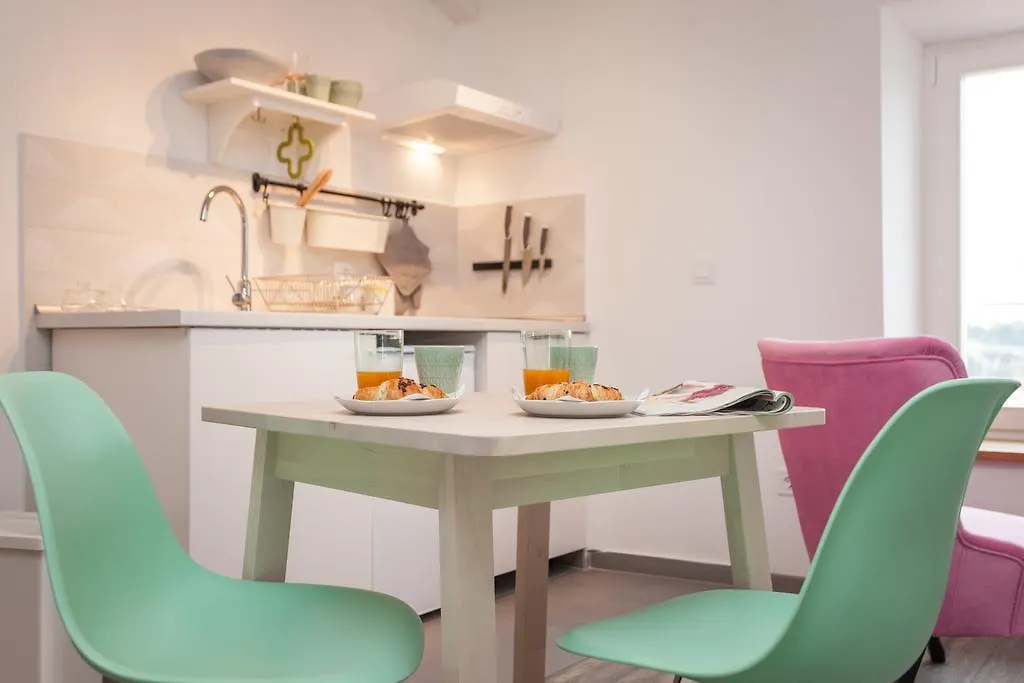 Guest house Apartments And Rooms Hey Rovinj