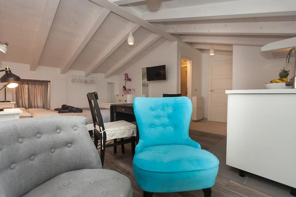 Apartments And Rooms Hey Rovinj Guest house