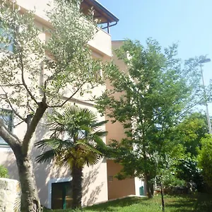  Maison d'hôtes Accomodation Suran 2